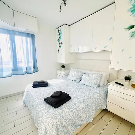 Апартаменты Achacay Sun & Sea - Cristianos Лос Кристианос